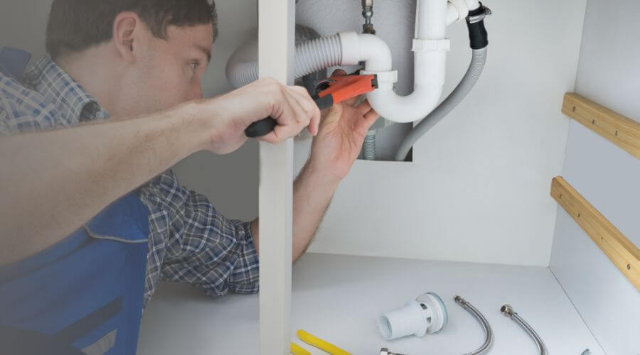 Professional Tankless Water Heater Installation in Dundee, IA